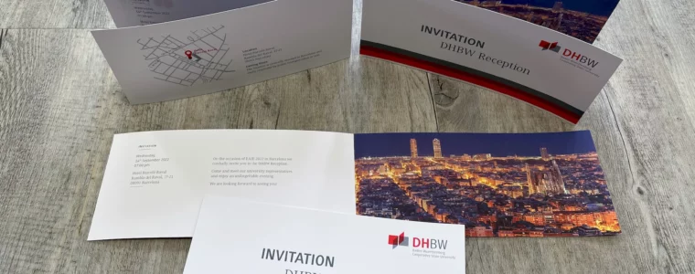 Referenz Print-Design: Einladungskarte zur DHBW Reception „Barcelona 2022“